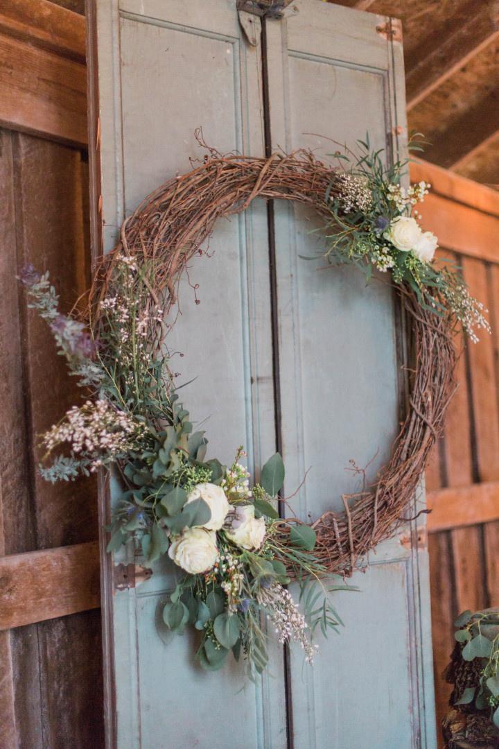 greenery wreath wedding decor