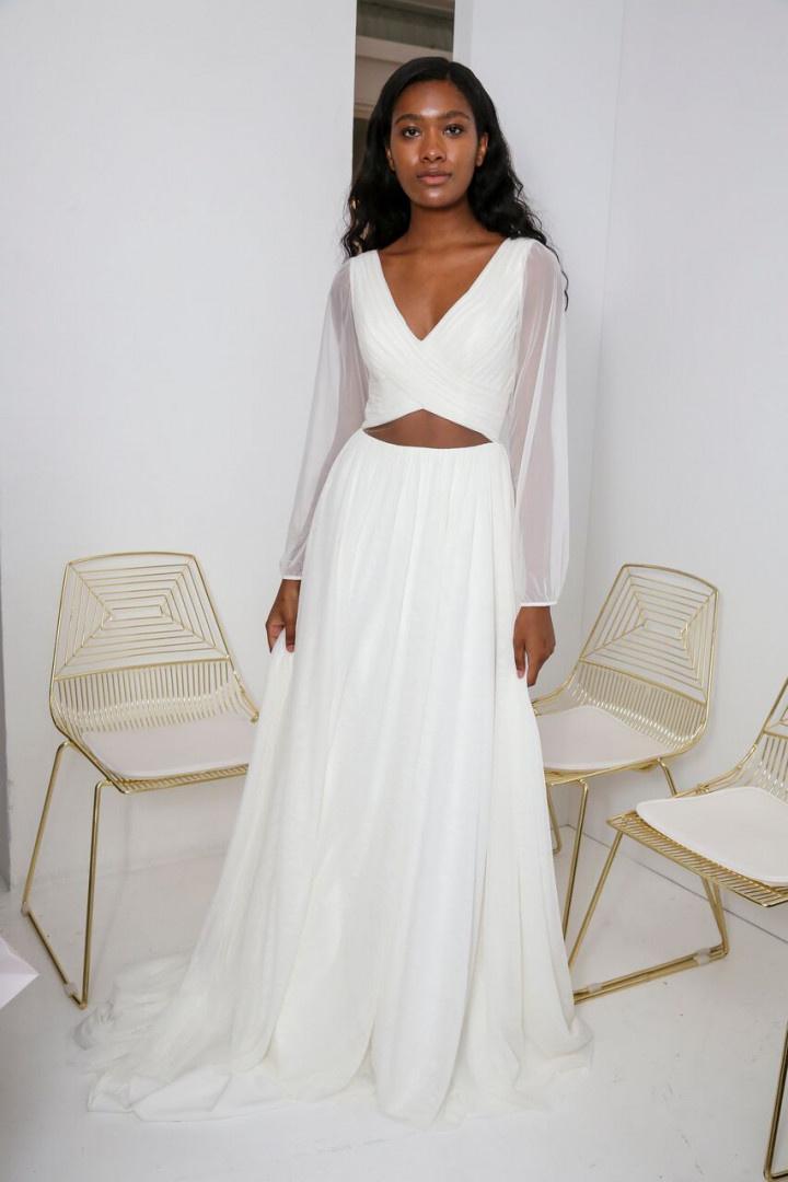 16-crop-top-wedding-dresses-for-trendy-brides-to-be