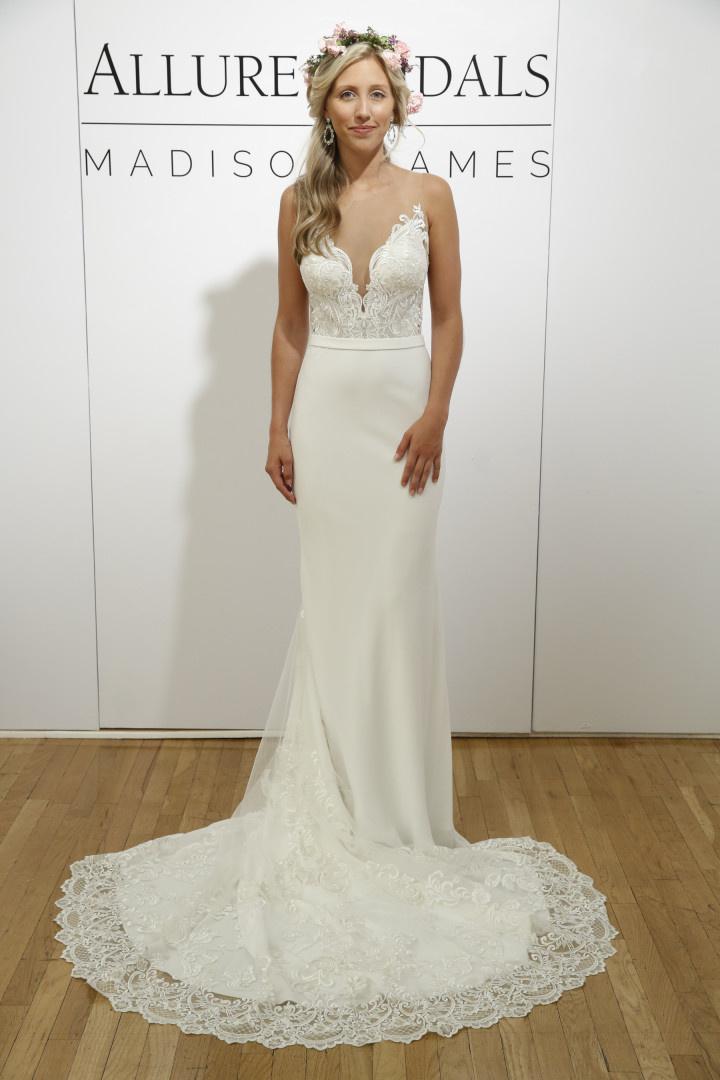 10 Amazing Las Vegas Wedding Dresses