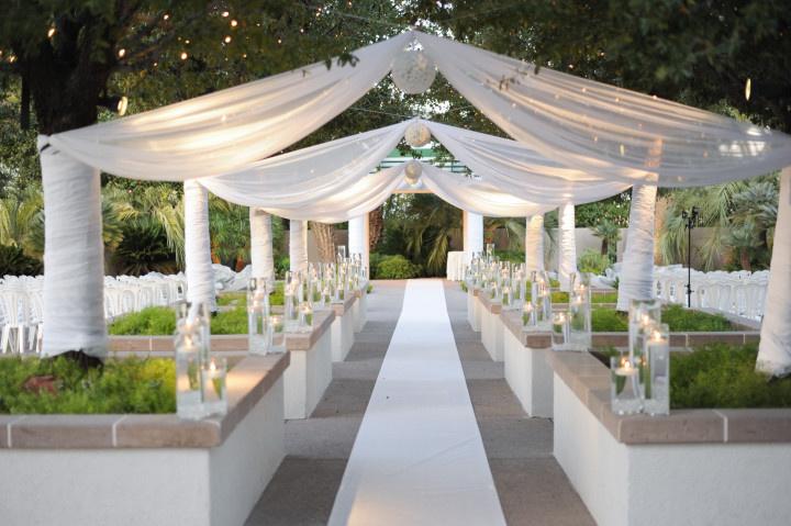 8 Ideas for a Romantic Las Vegas Wedding