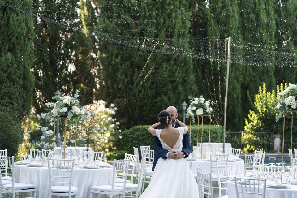 What Does a Wedding Planner Do & How Can They Help You?