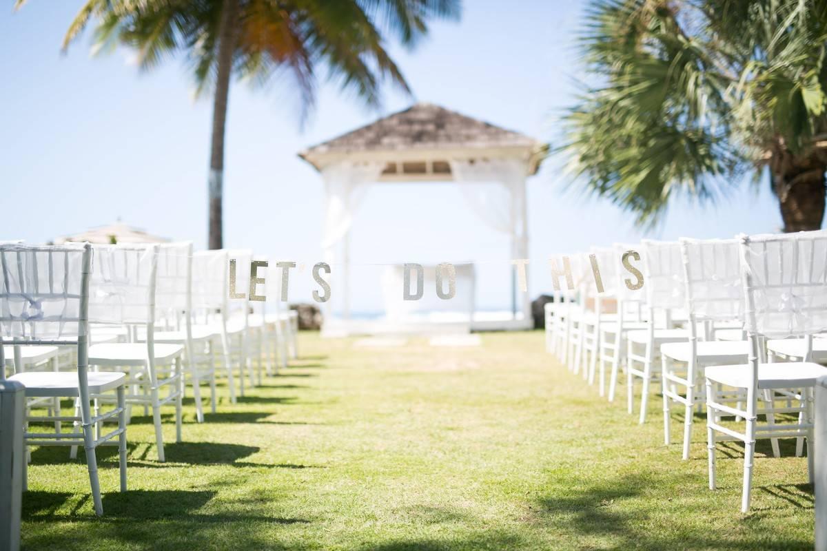 beach outdoor wedding aisle decor 