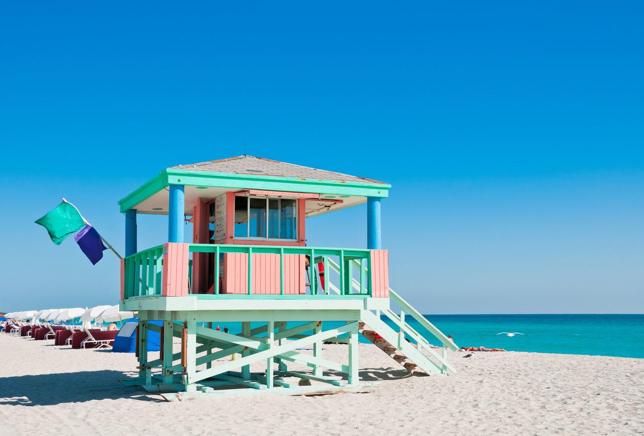 pastel colored lifeguard stand in miami