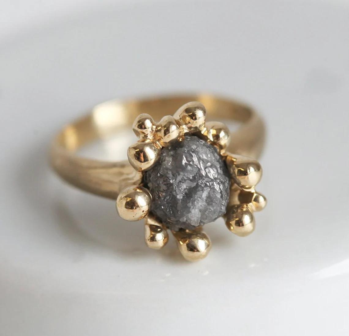 Three Raw Diamonds Gold Ring – Karin Luvaas