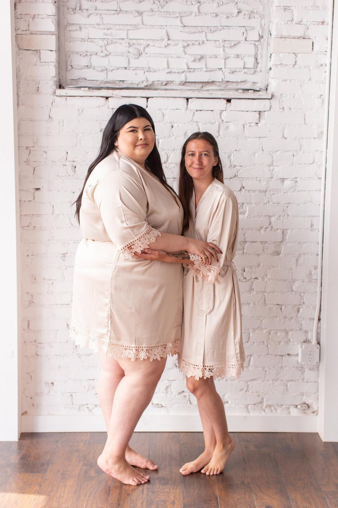 Short bridal robes with delicate lace trim