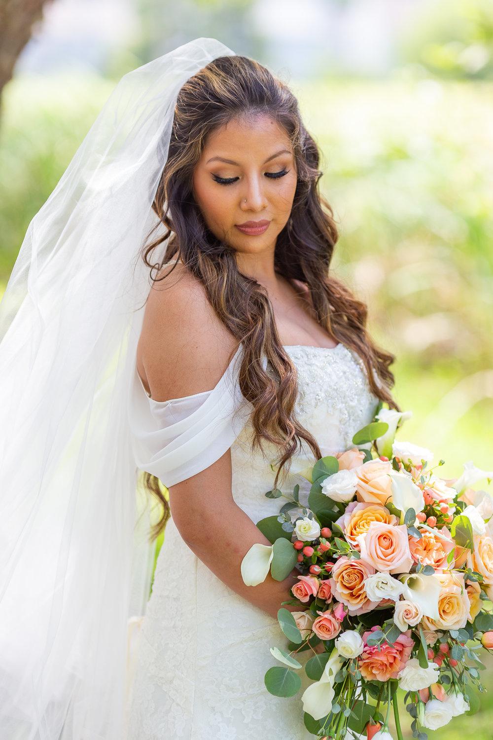 57 Half-Up, Half-Down Wedding Hairstyles: Top Looks + Expert Tips | Wedding  hairstyles, Hair lengths, Medium length hair styles