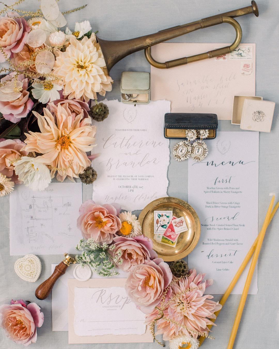 What Is a Wedding Flat Lay? (And What to Include)