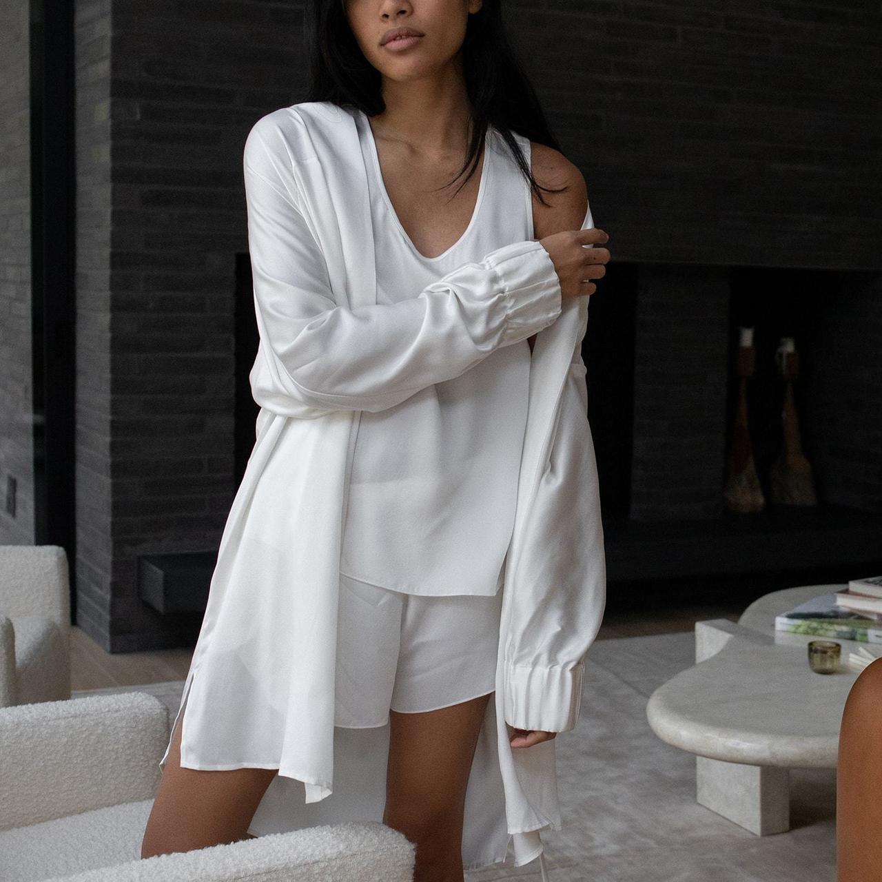 Washable silk white robe and pajama set