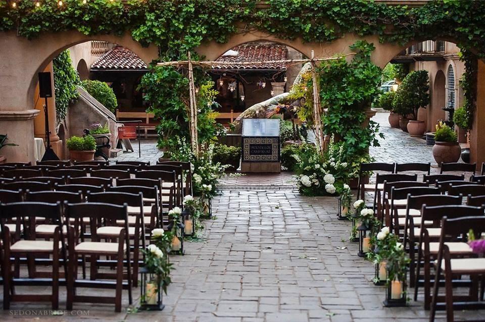 courtyard wedding ceremony