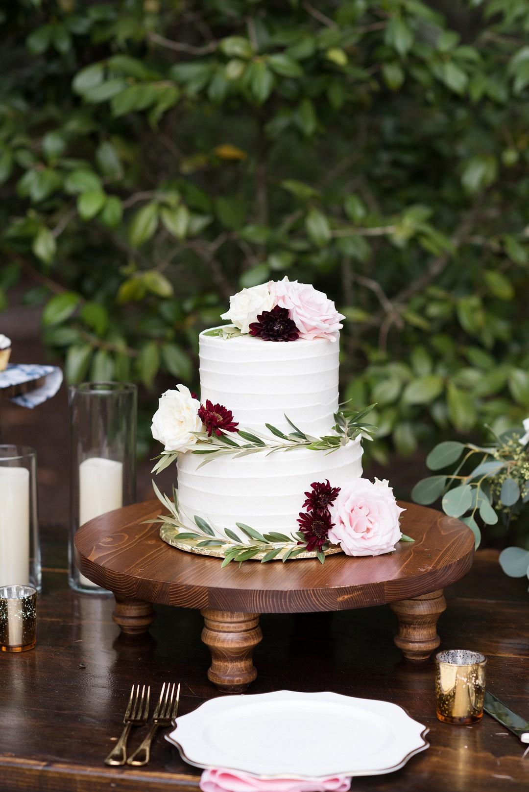 50 Romantic Wedding Cakes Love's Sweet Symphony : Blue & White Marble 3  Tier Cake