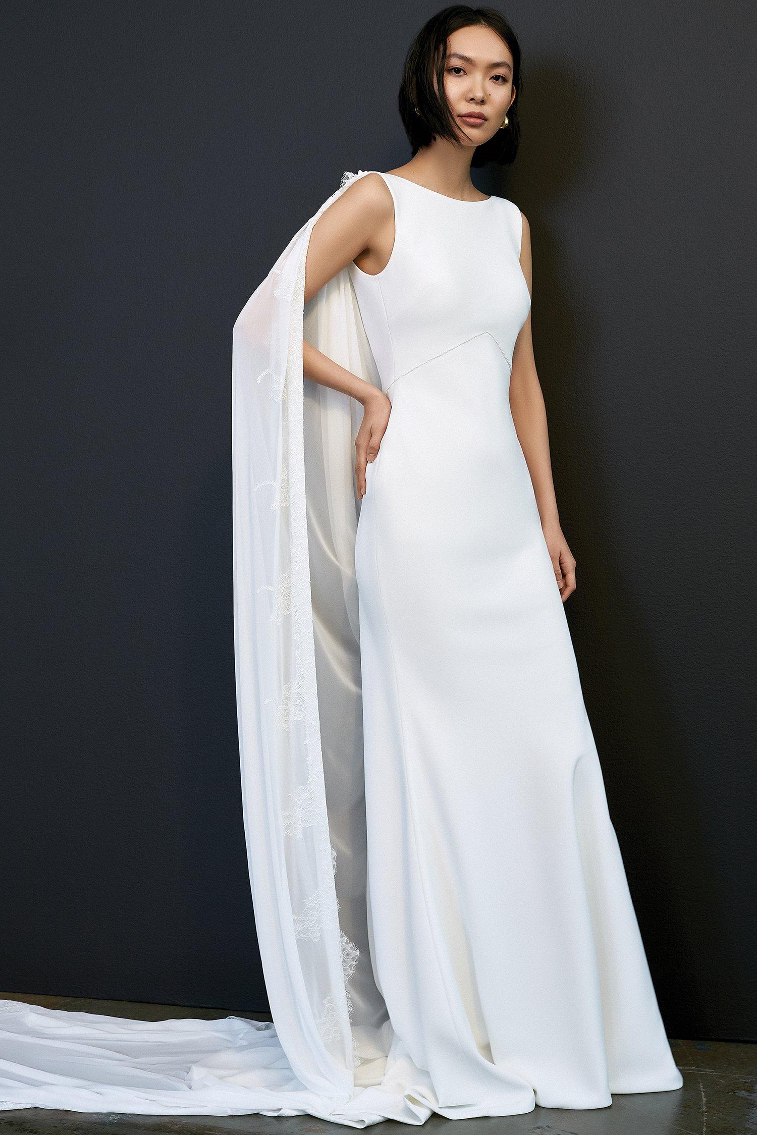 31 Minimalist Wedding Dresses That Are Simple and Understated