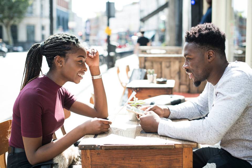 couple on an outdoor lunch date