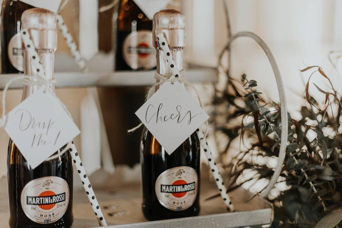 16 Trendy Wedding Drink Ideas to Add to Your Pinterest Board