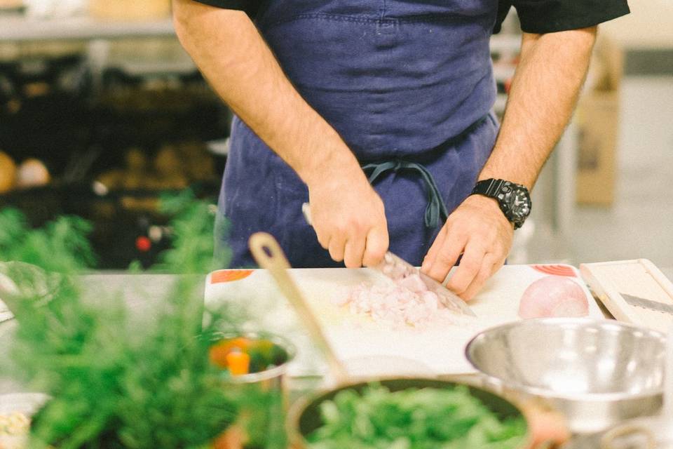 chef chopping vegetables