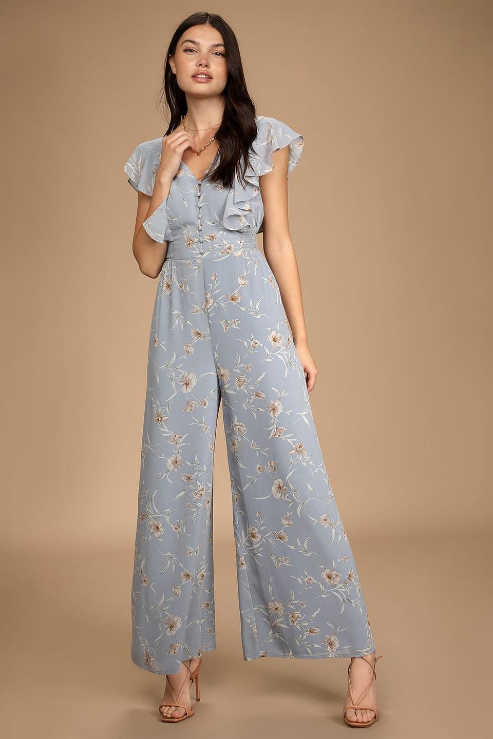 23 Bridesmaid Jumpsuits For The Trendiest Wedding Party Vibes