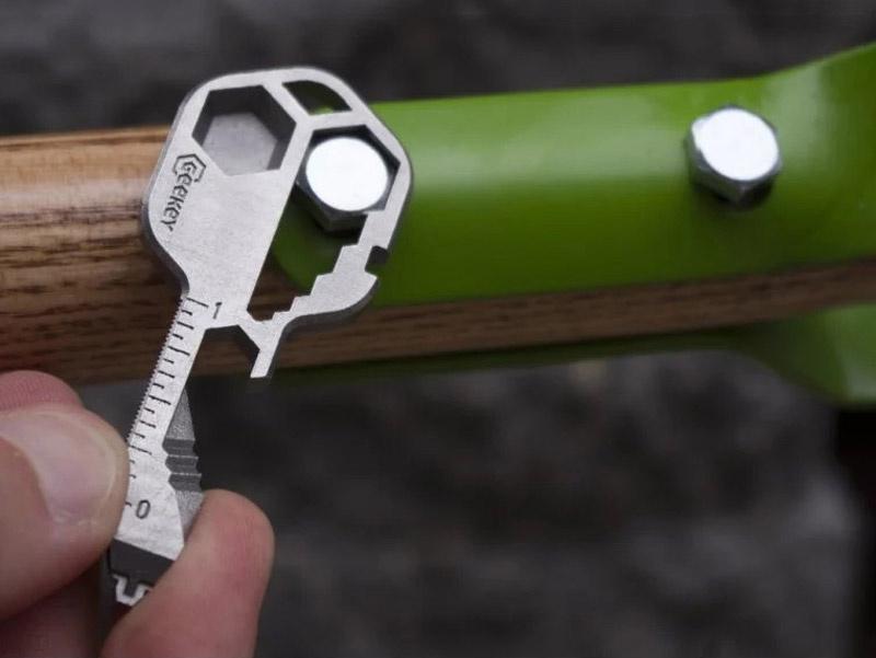 the grommet carve design multi-tool keychain for best man gift ideas