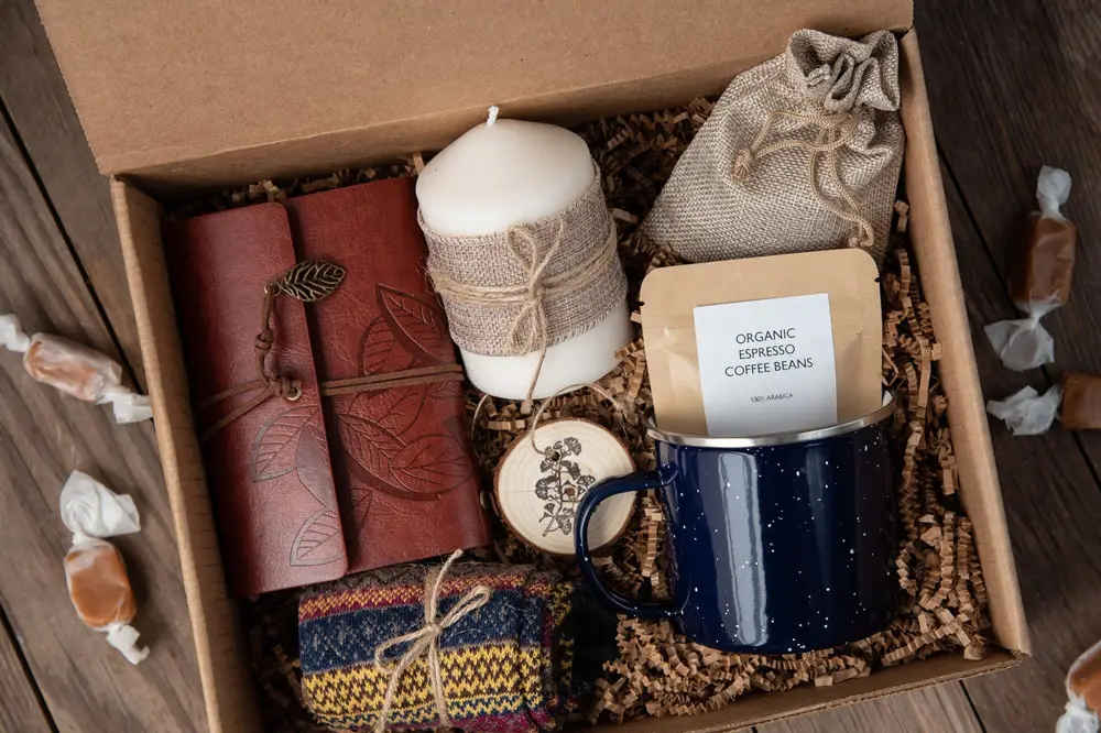 Travel Tin Candle Gift Box: California Parks – Destination Fragrances