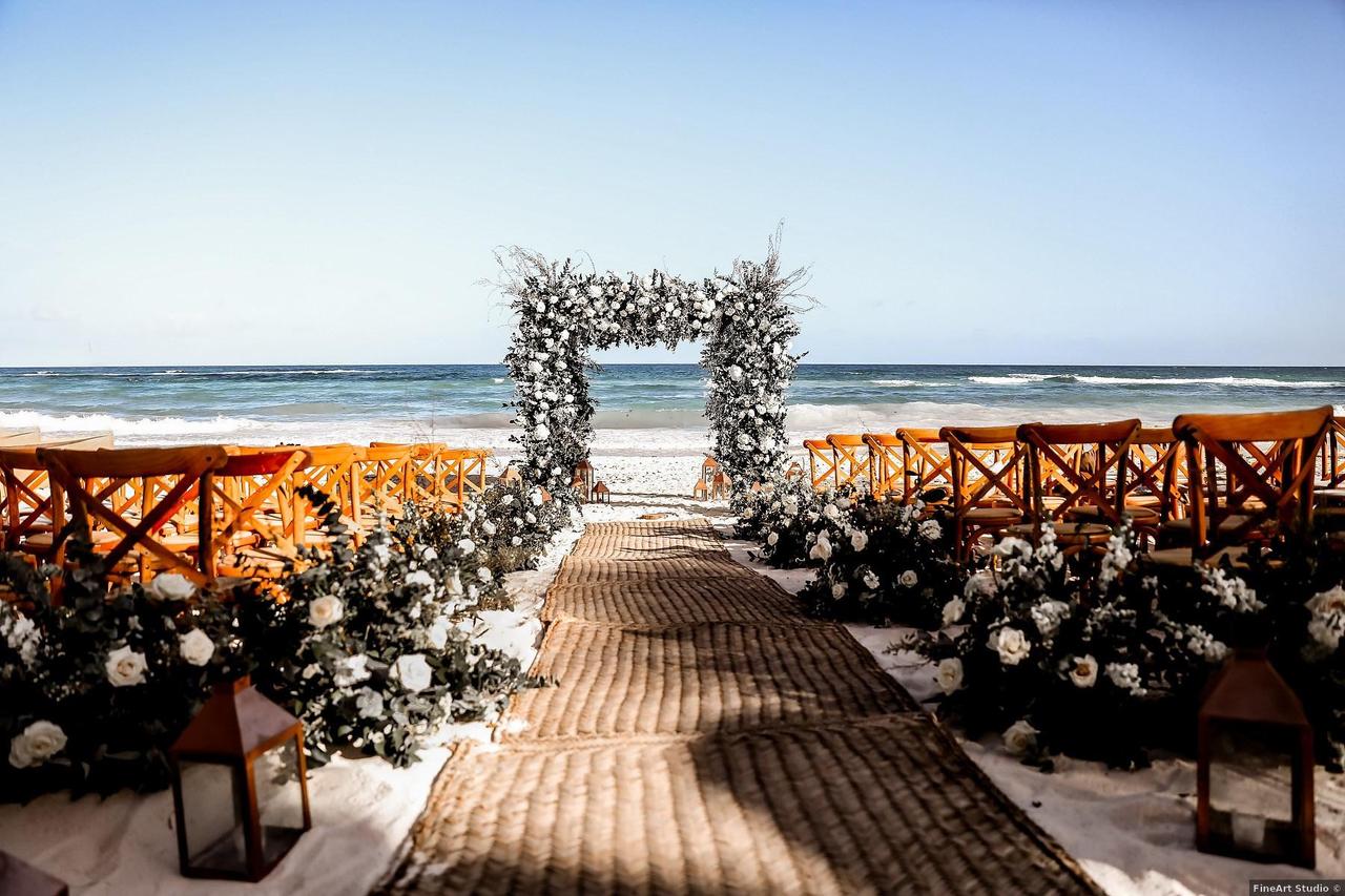 9 Tulum Wedding Venues With Beachy, Boho Vibes