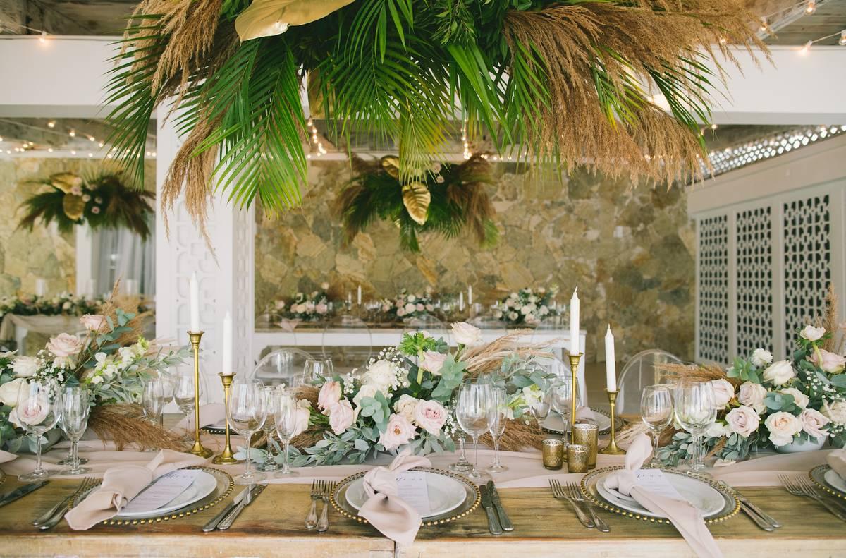 Neutral Glam Beach Wedding Design That All Started With A Centerpiece