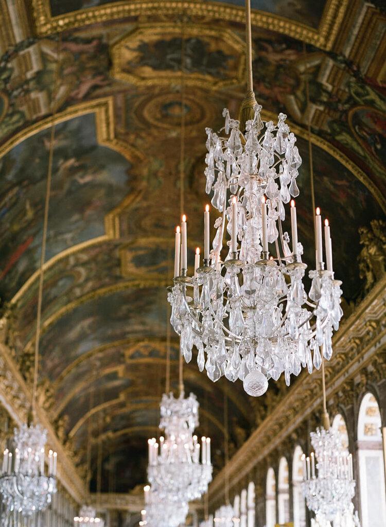 22 Chic Ideas for a Parisian-Themed Wedding