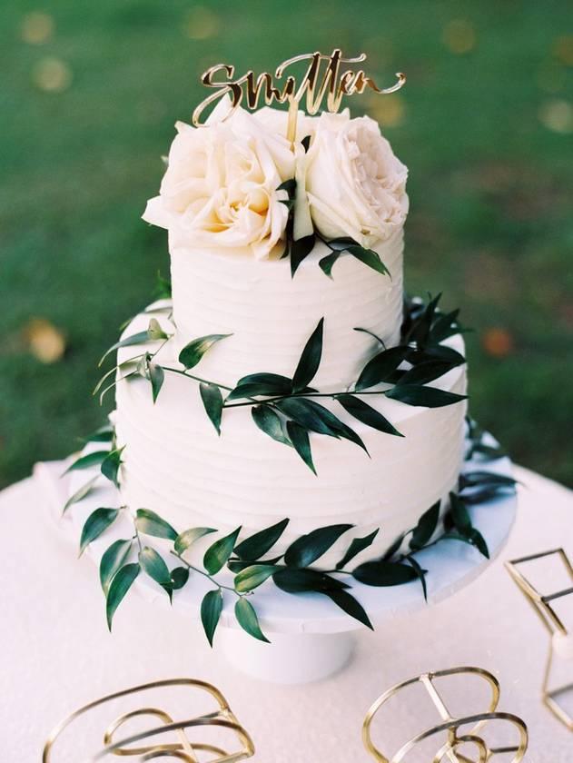 30 BEST 2 Tier Wedding Cake Ideas 2023 [Guides + Tips] | Deer Pearl Flowers