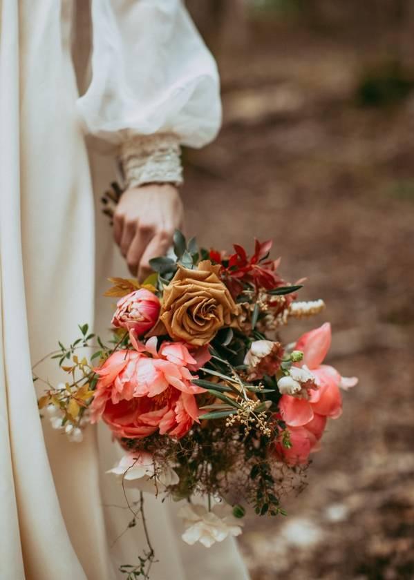 Blog  Early Fall Wedding Bouquet Ideas And Floral Inspiration