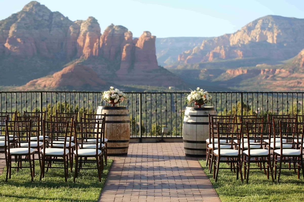Sky Ranch Lodge