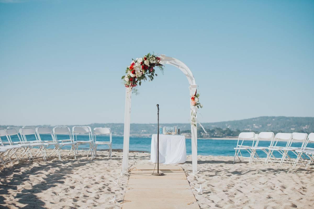 13 Monterey Wedding Venues With Laid-Back Cali Vibes