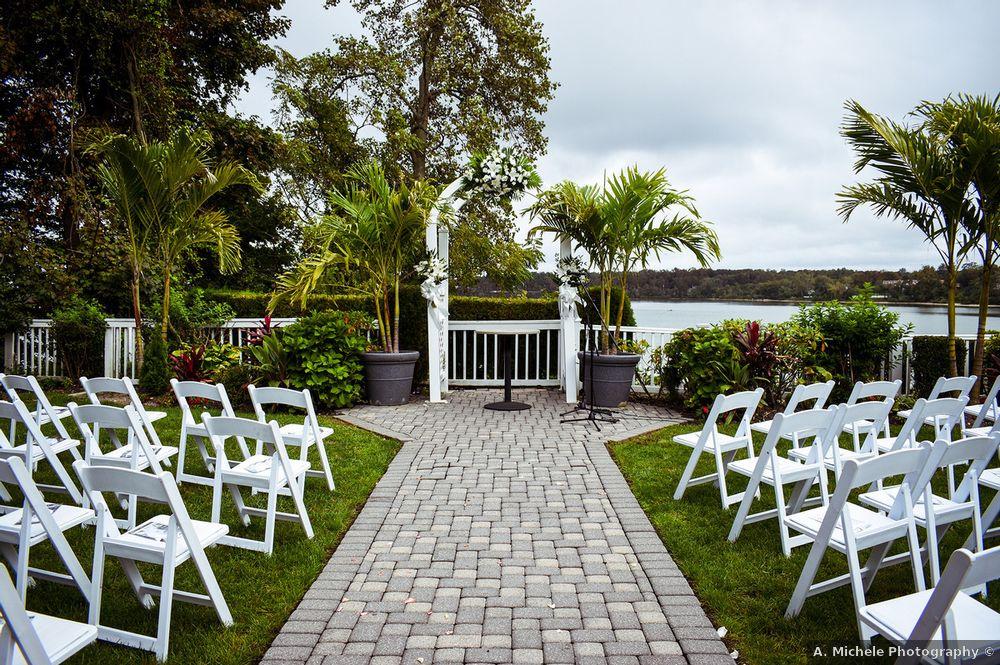 outdoor wedding ceremony