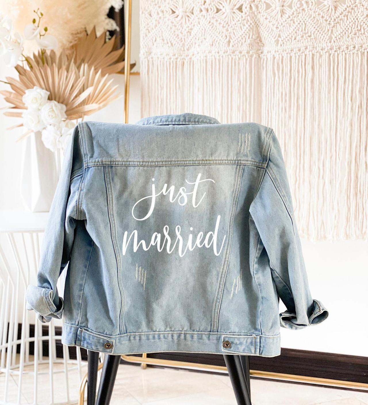 25 Maid of Honor Gifts to the Bride That Are Cute, Not Cheesy