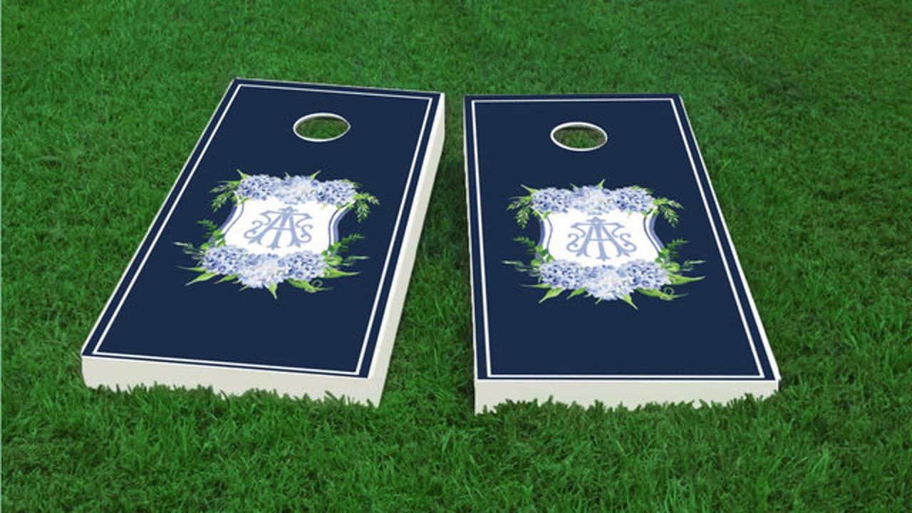 cornhole set