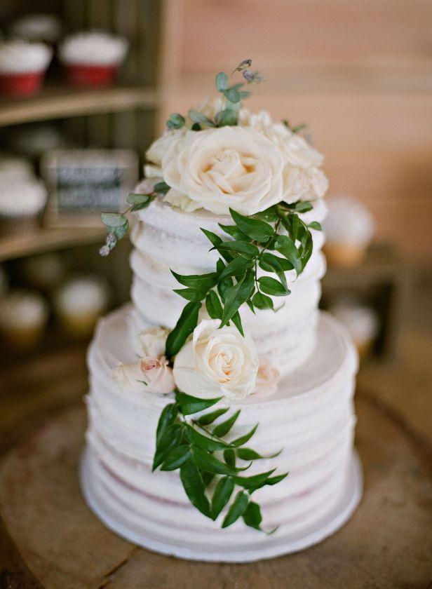 Multi-tier wedding cake with flowers - Ottawa Custom Cakes | Wedding Cakes  | Event Catering