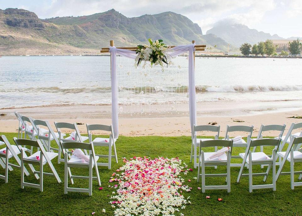 9 Kauai Wedding Venues That Prove Hawaii Is Heaven on Earth