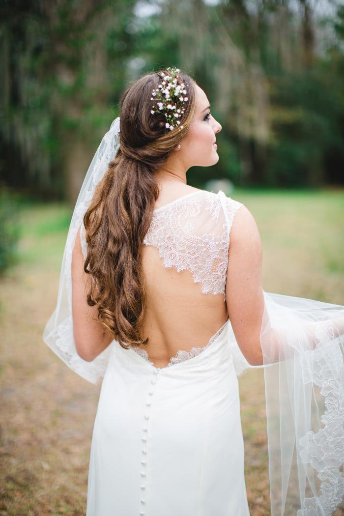 The Best Hairstyles for a Sweetheart or V-neck Wedding Dress | Make Me  Bridal