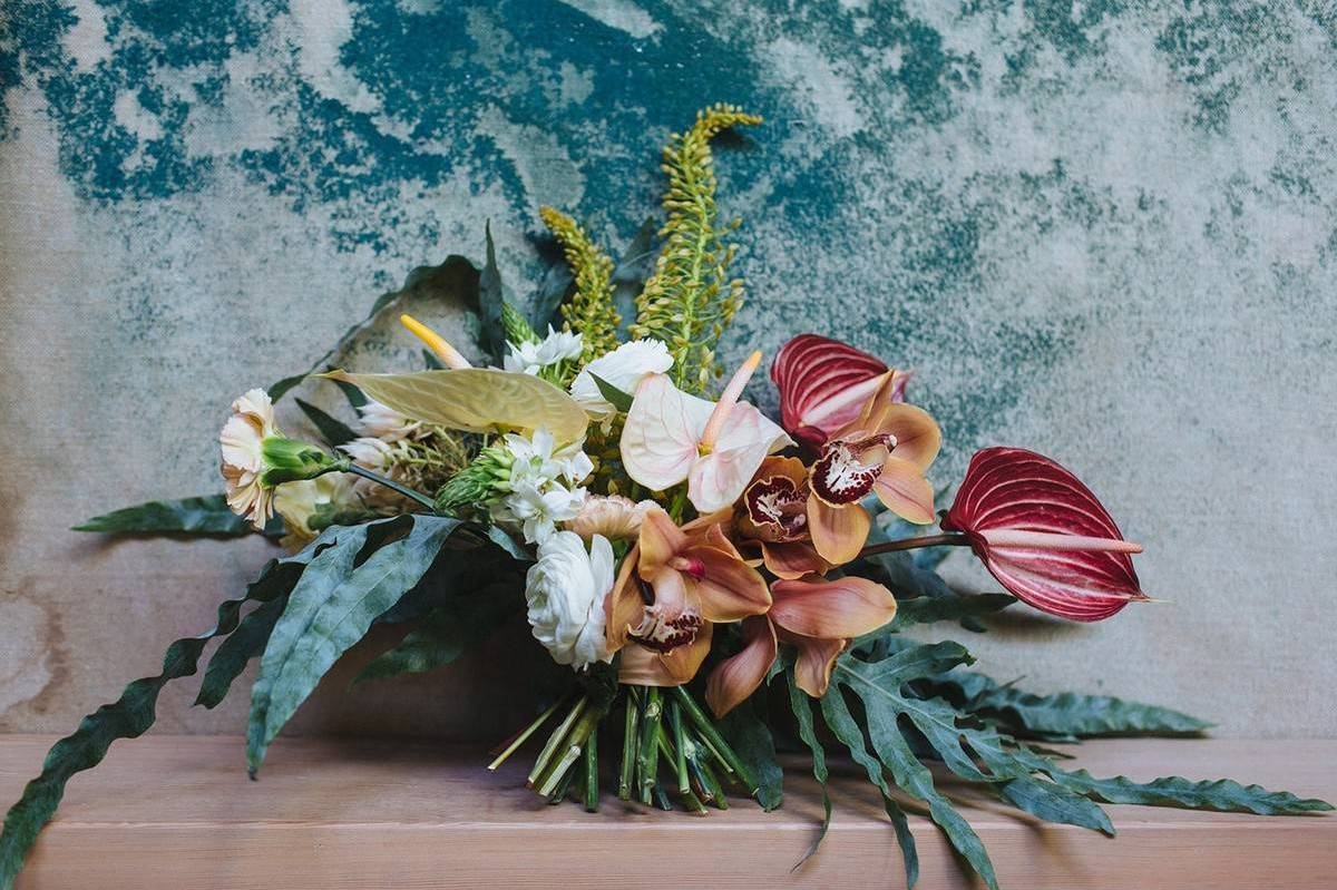 ORANGE WILDFLOWER: Bridal Veil, Summer Fall Wedding, Floral