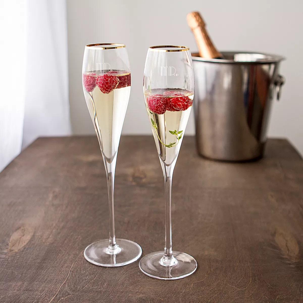 Wedding Champagne Flutes and Glasses That Are Toast-Worthy