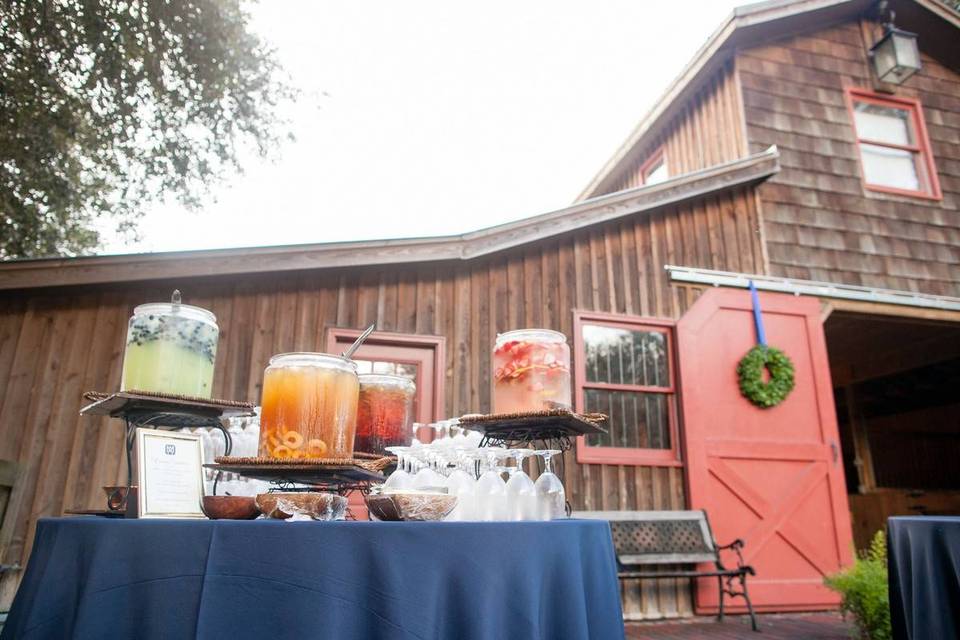 lemonade iced tea station