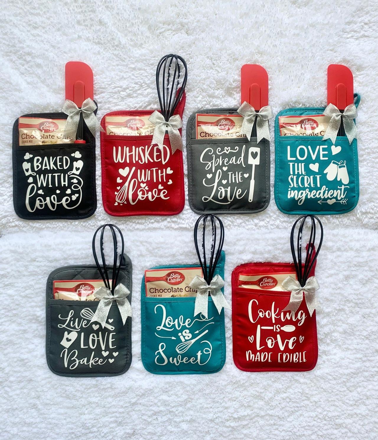 5 Kitchen Wedding or Shower Gifts For Newlyweds