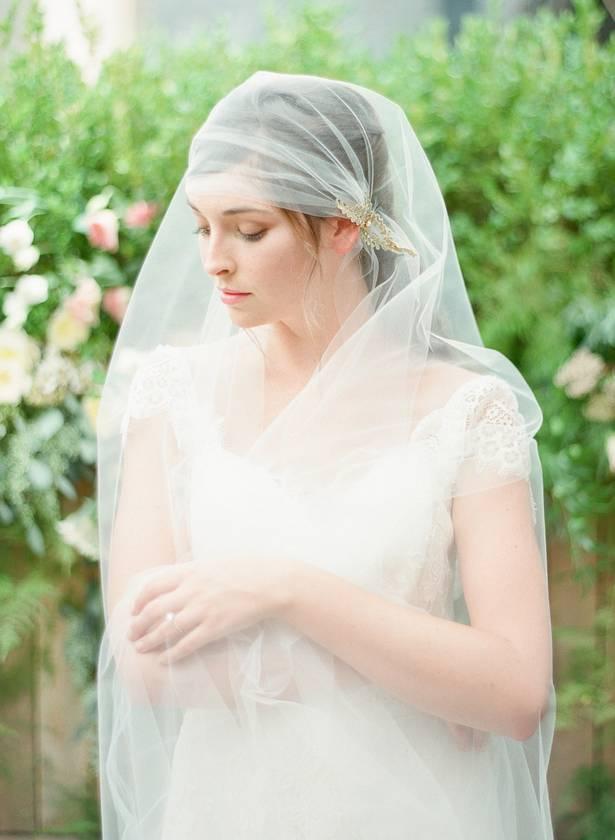 Floral Vintage Inspired Tulle Headband Juliette Veil, Tulle Wedding Veil,  Vintage Wedding Bridal Veil, Trendy Veil, Modern Head Scarf Veil 