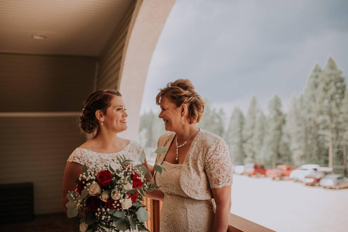 bride and mom