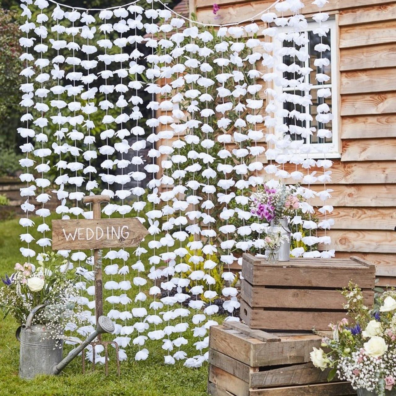 elegant wedding backdrop