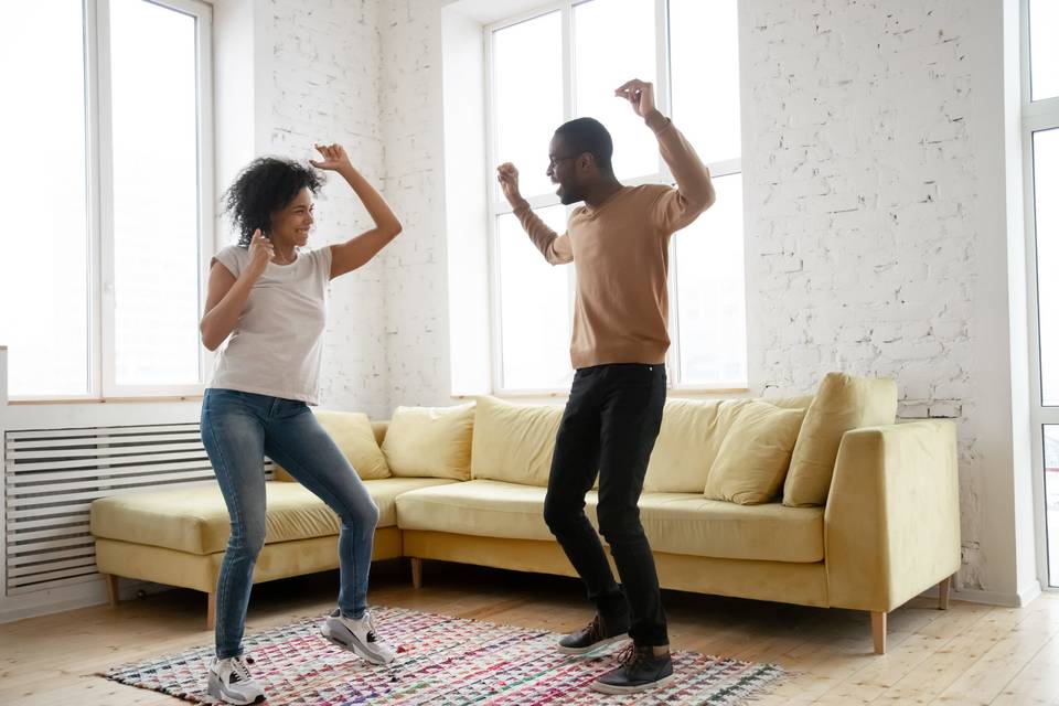 couple dancing