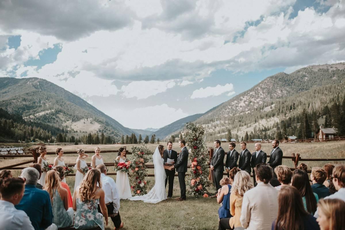 10 Mountain Wedding Venues in Montana With Idyllic Views