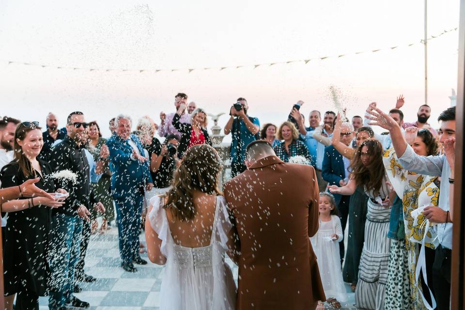 7 Wedding Day Traditions & Their Meanings