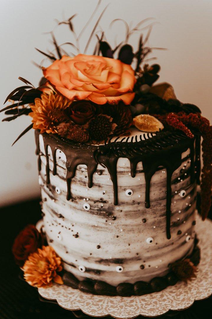 Halloween-Themed Wedding Ideas