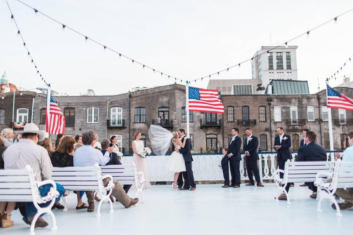 savannah riverboat wedding ceremony