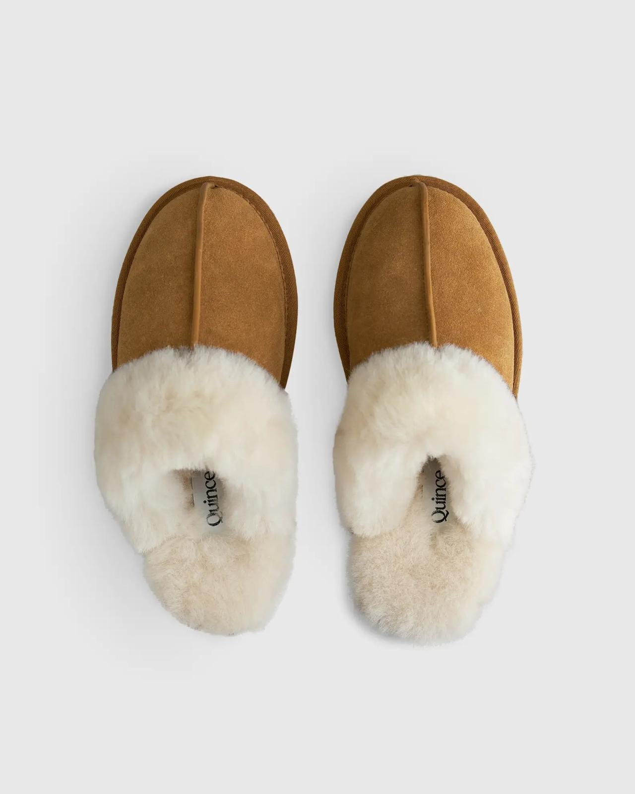 https://cdn0.weddingwire.com/article/5316/original/1280/jpeg/26135-australian-shearling-scuff-slippers-1.jpeg