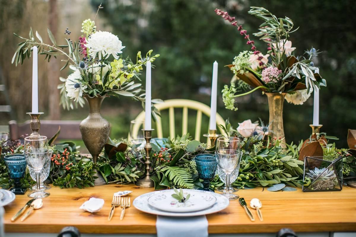 28 Rustic Wedding Centerpieces We Love