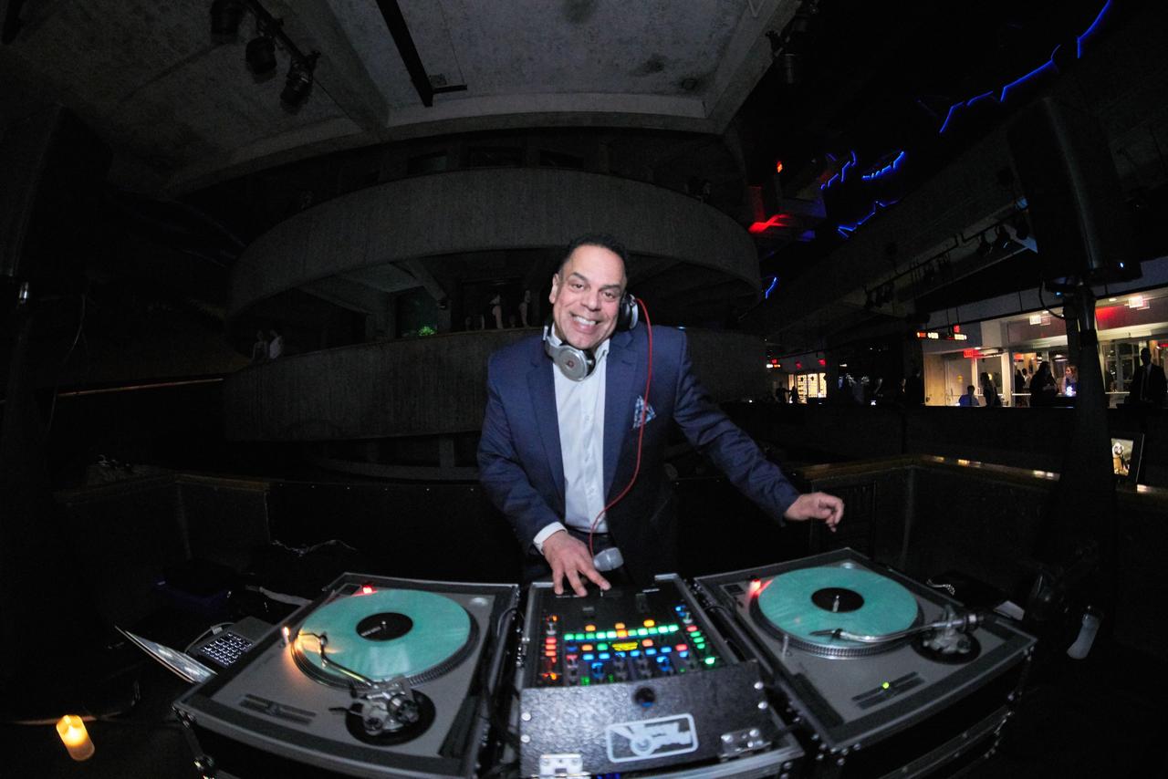 wedding dj