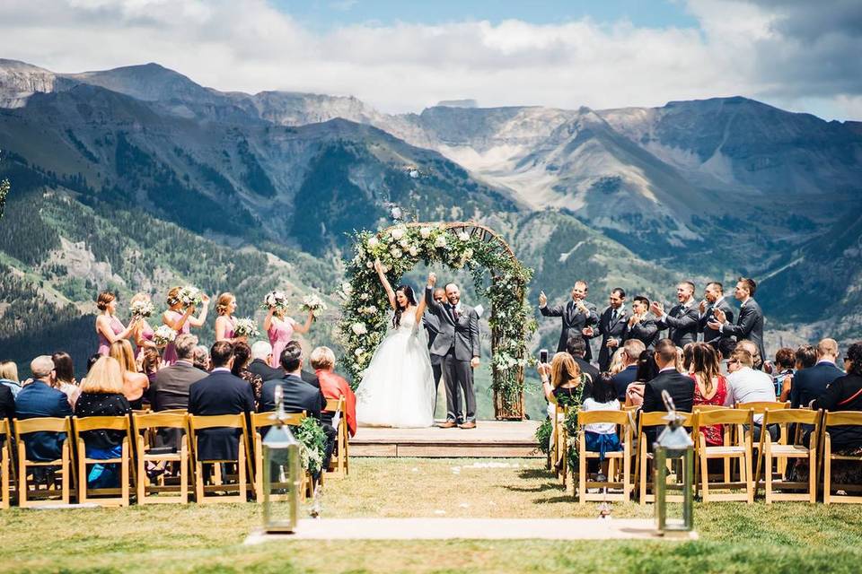 Casual Pine, Colorado Outdoor Wedding at Romantic Mountain Lodge